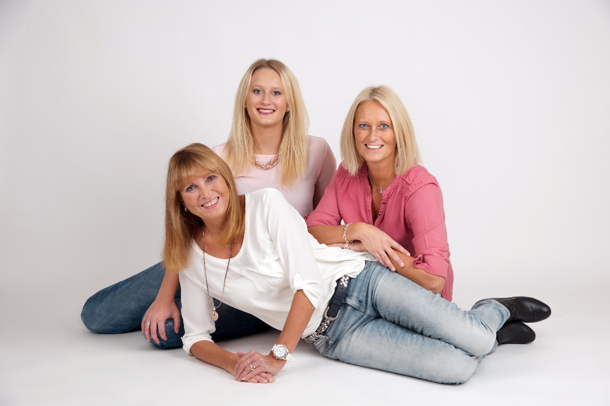 Pro Foto GmbH ▪ Fotostudio, Bilderrahmen, Fotoservice